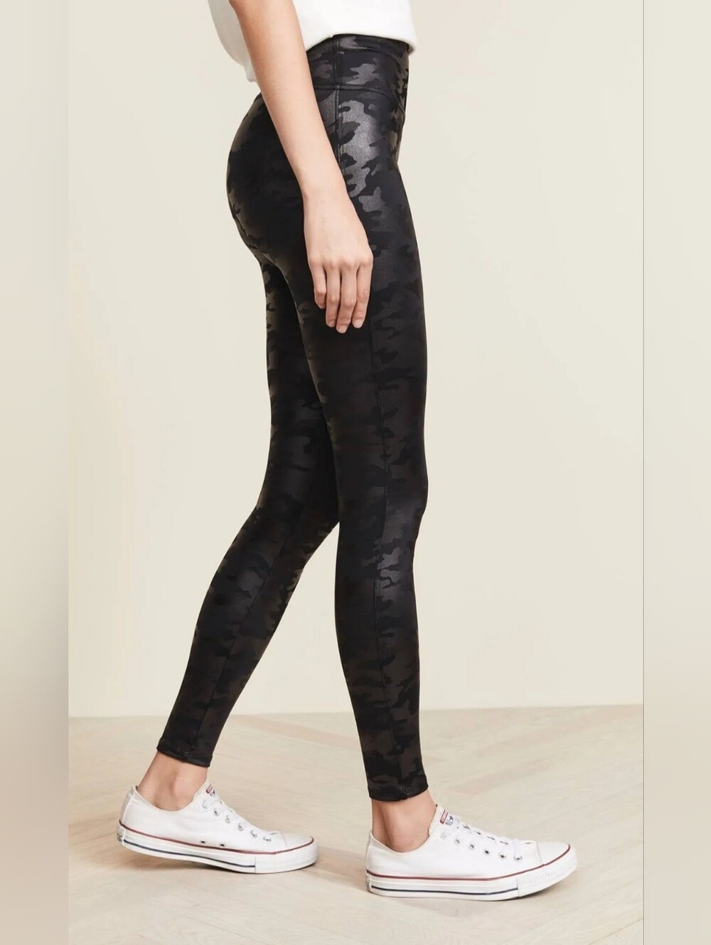 SPANX Women's XS Black and Gray Camo